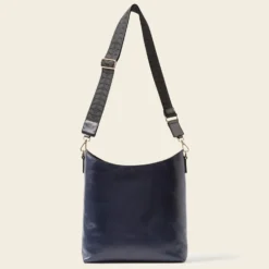 Carrymax Bucket Bag - Navy Puzzle Flower 10 Carrymax Bucket Bag - Navy Puzzle Flower -Home Decor & Bags-Orla Kiely 24SELLE835 4110 CarrymaxBucketBag NavyPuzzleFlowerEmblem3 scaled