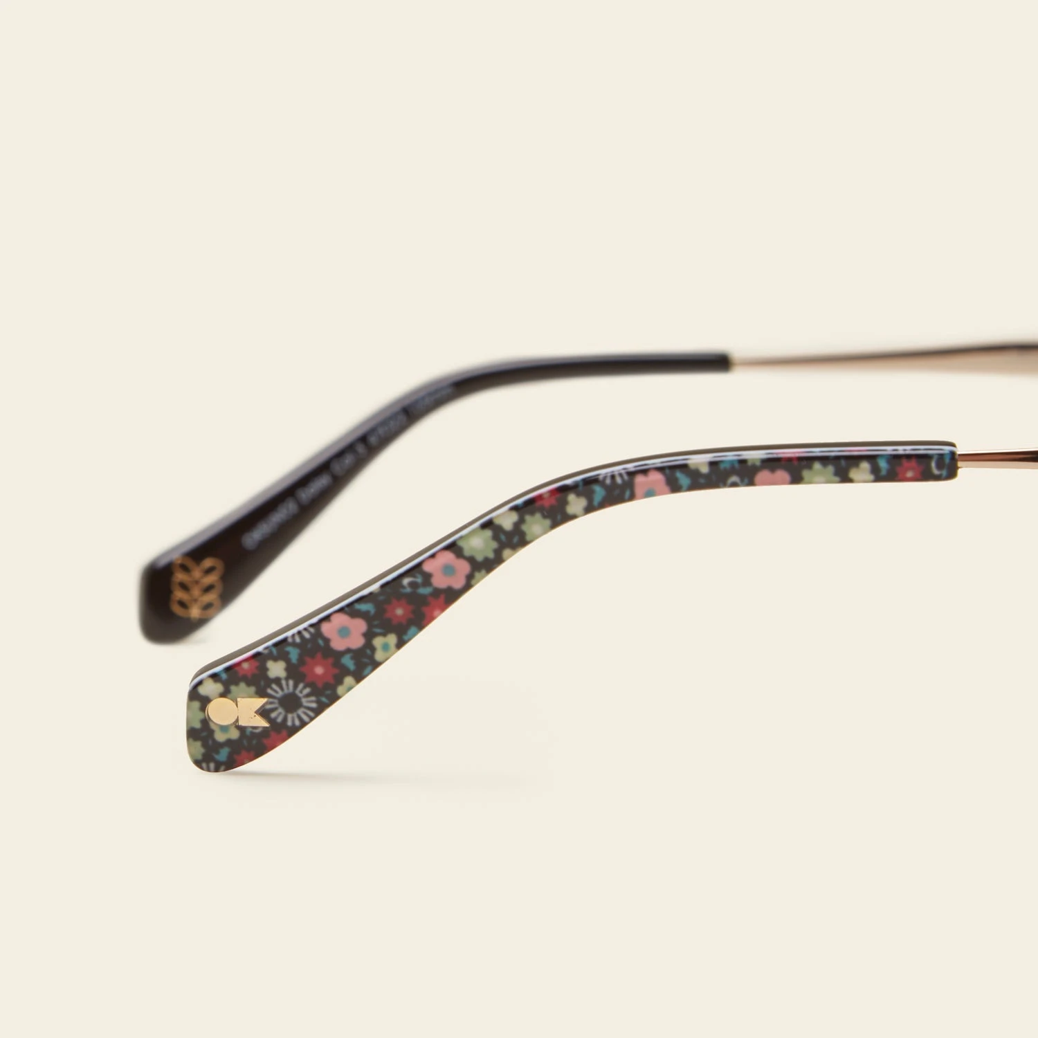 Sunglasses Grey 4 Sunglasses Grey - Image 4