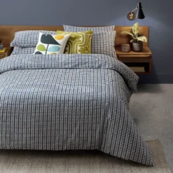 Tiny Stem Whale Bed Linen